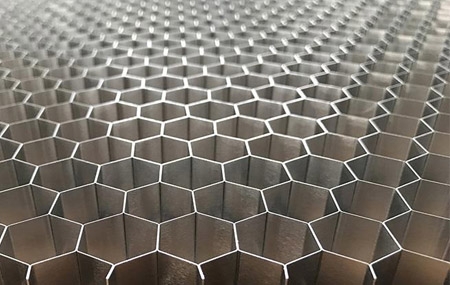 蜂窝材料新科技新产品铝蜂窝穿孔吸音板